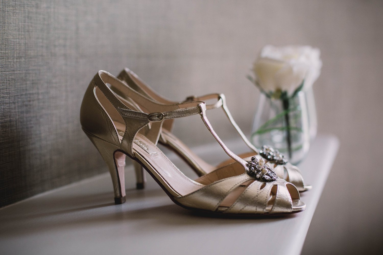 Rachel Simpson Shoes for a luxury wedding at Carlowrie Castle, Edinburgh